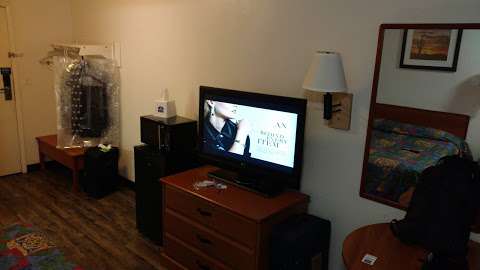 Knights Inn Grand Rapids East